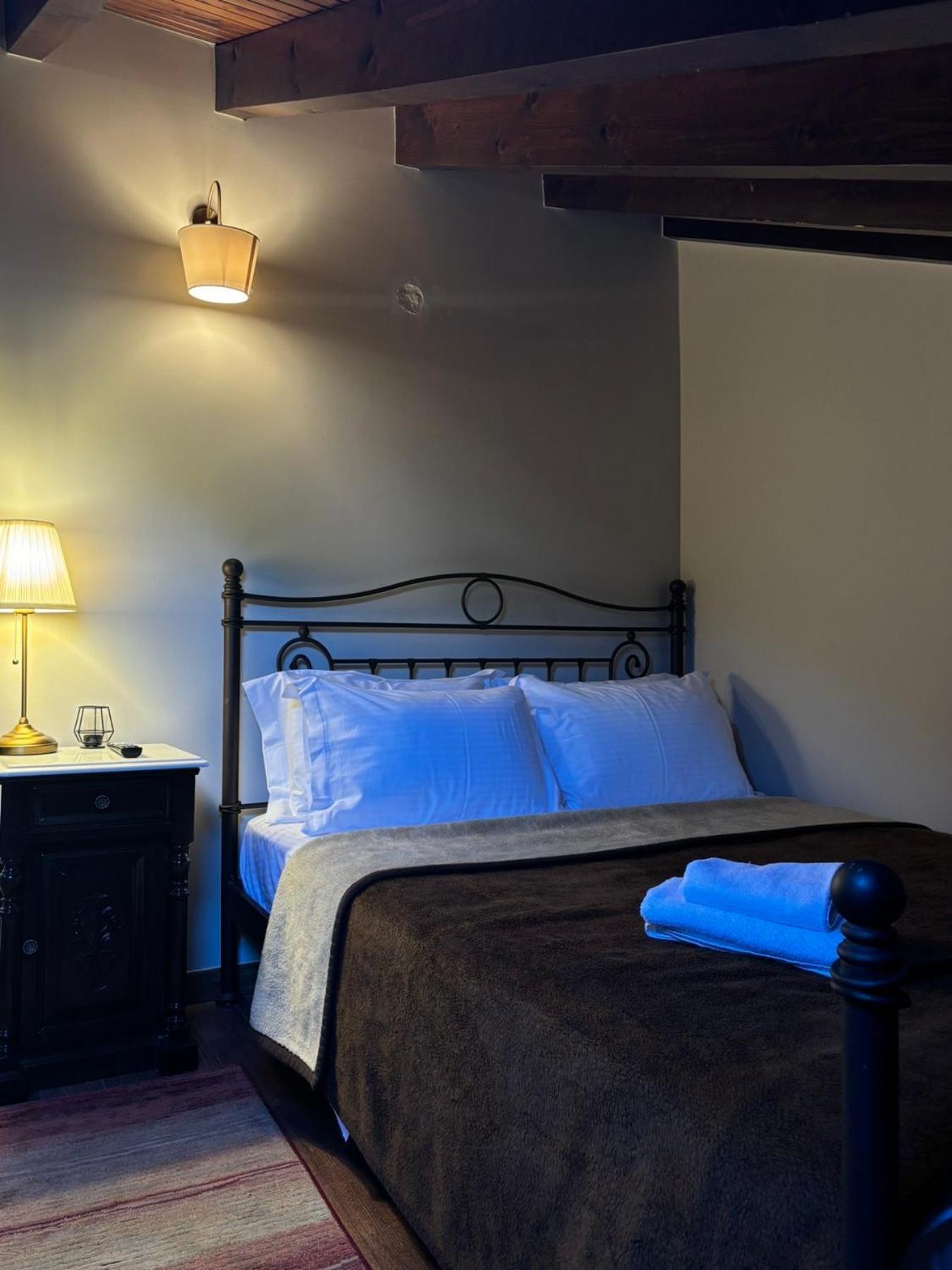 Guesthouse Lousios Dimitsana Bagian luar foto
